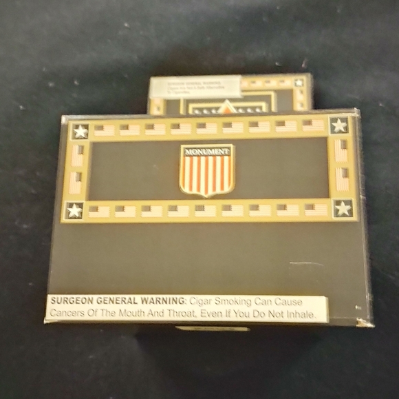 CAO America Monument empty cigar box - Picture 5 of 5